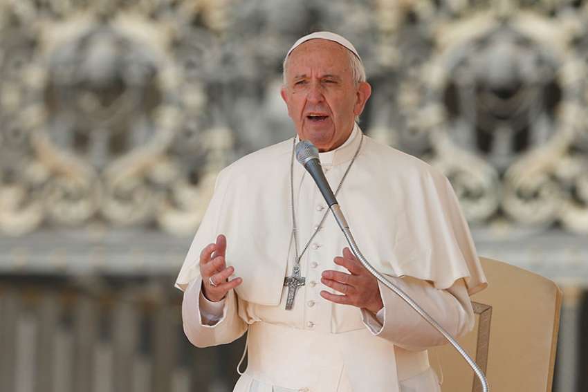 Violence only benefits ‘warlords’ who profit off bloodshed, says Pope Francis