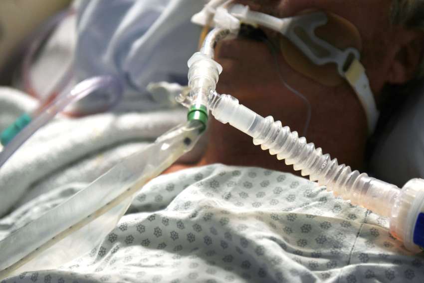 UK teenager wants to fight for her life, but court denies her wish