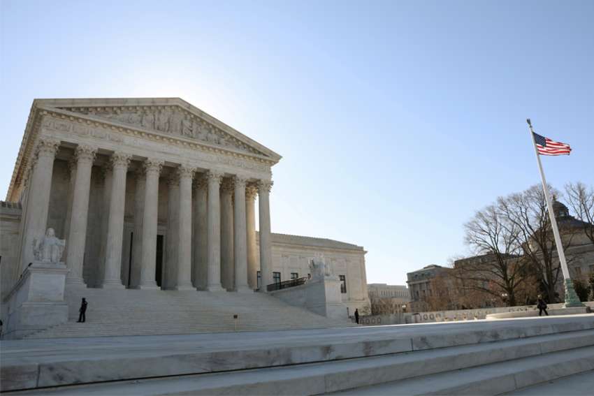 Supreme Court allows Trump asylum-seekers rule