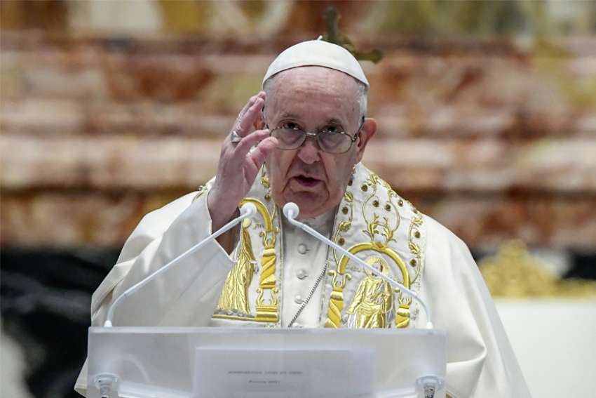 Christ's victory over death proclaims a second chance for all, Pope Francis says