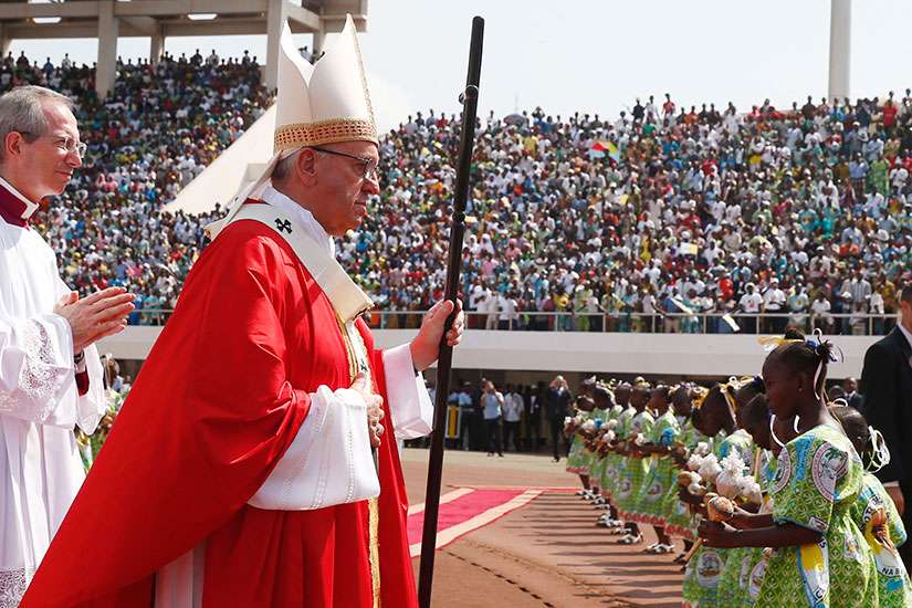 At Bangui mosque and Mass, Pope prays for 'salam,' peace