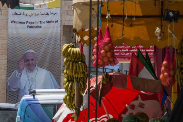Bethlehem residents scramble for Pope Francis Mass tickets