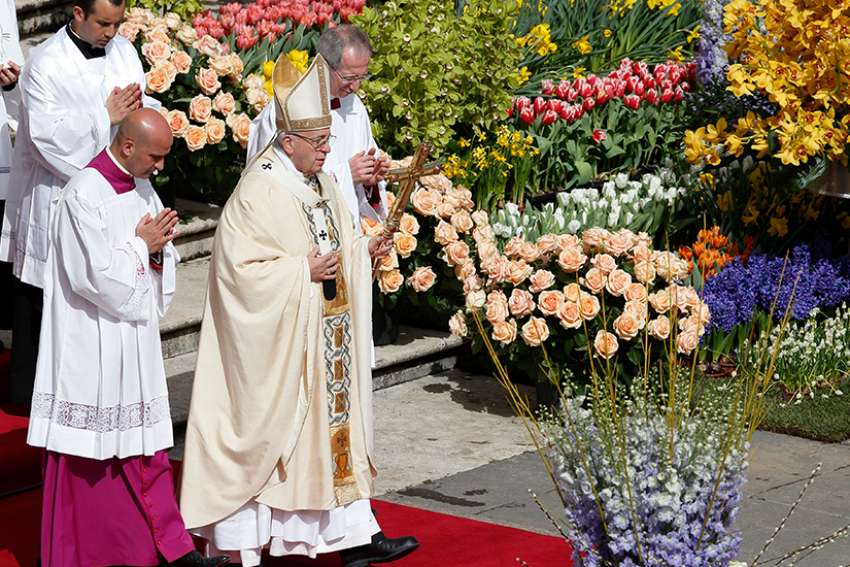 Liturgy needs 'language of flowers', but not during Lent