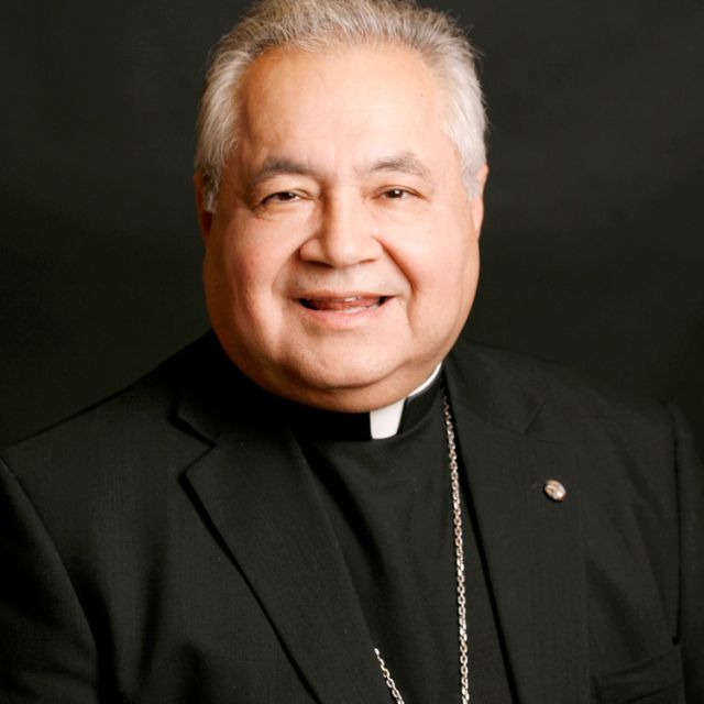 "Narcissism" cited in double lives some clergy lead
