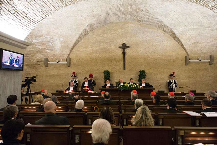 Vatican court continues investigating possible cases of money laundering