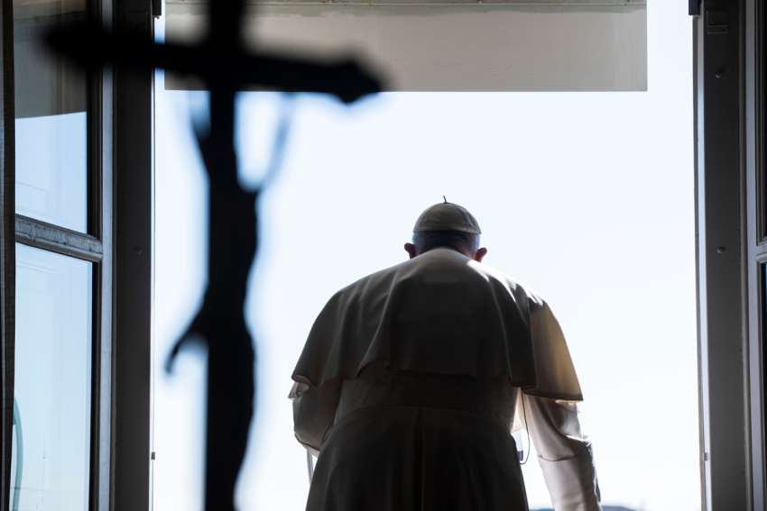 Pope Francis, Anglican, Presbyterian leaders ask for prayers before trip
