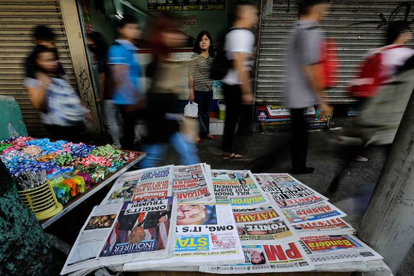 Filipino Catholic media urged to confront 'fake news'