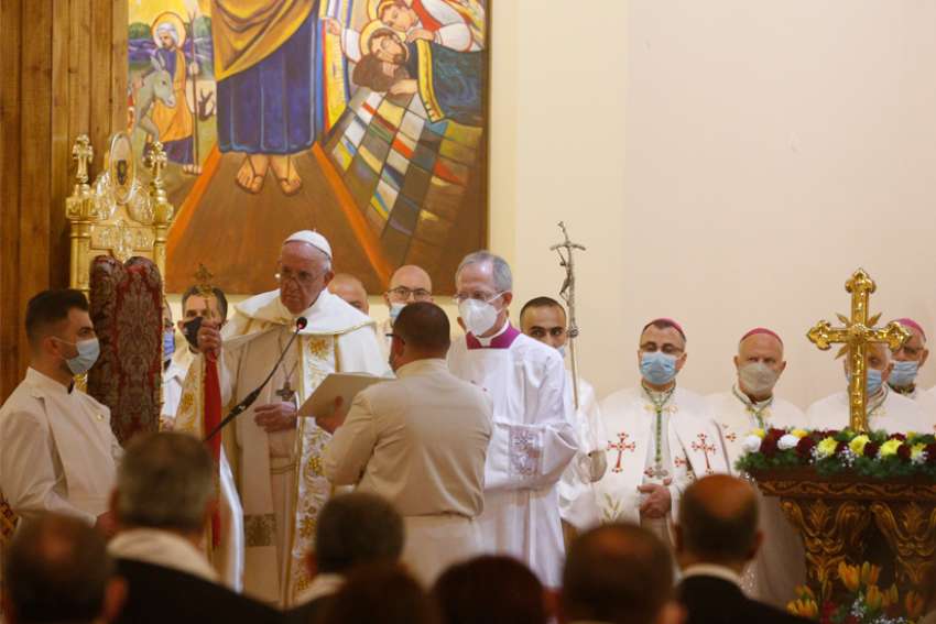 Living the beatitudes can change the world, Pope Francis says in Iraq